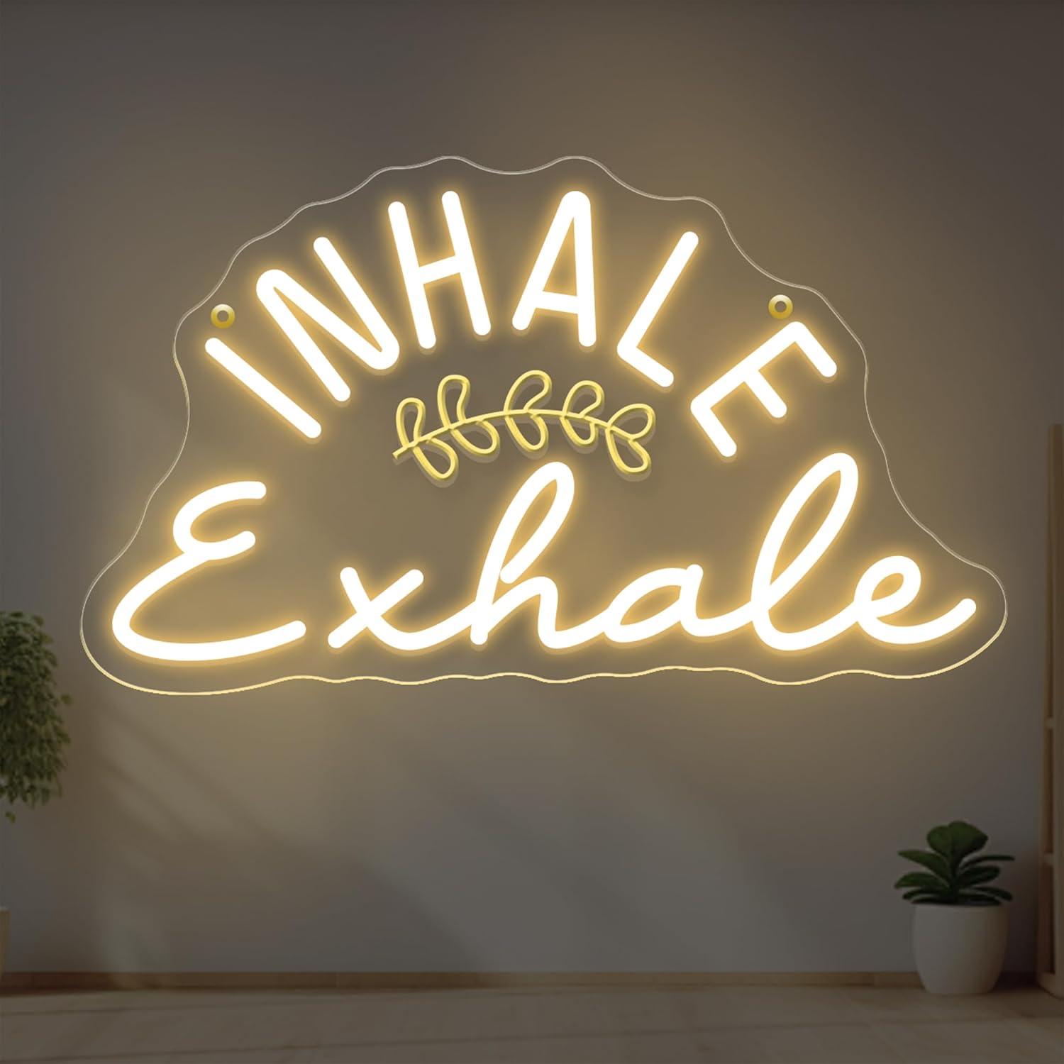 لافتة نيون 'استنشق، ابديء التن - مراجعة Pilates Yoga Wellness وسعره