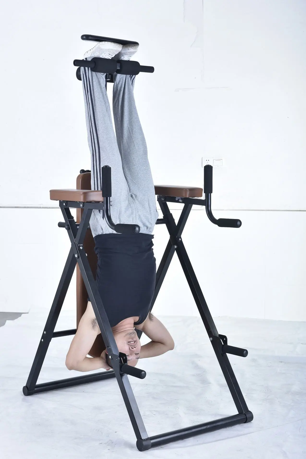 طاولة انعكاس متعددة الوظائف بت - مراجعة Inversion Table Fold وسعره